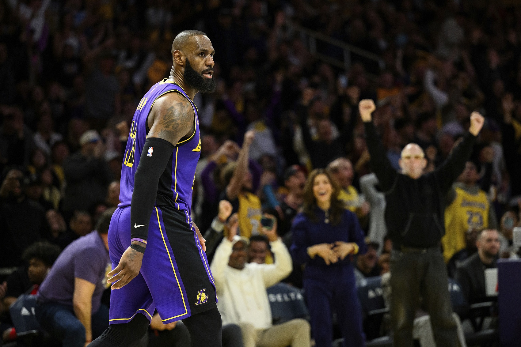 KAIYUN SPORTS-阿里纳斯：媒体说詹姆斯是湖人救世主 这是科比球迷讨厌他的原因